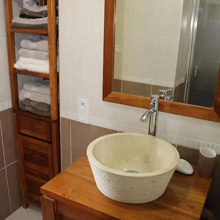 Longere Dans Le Perche: Vue Imprenable, Jacuzzi, Sauna, Modelage... Feriehus Laleu (Orne)